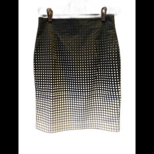 Worthington Womens Skirt Size  8 Black & White Patterened Fitted Classy